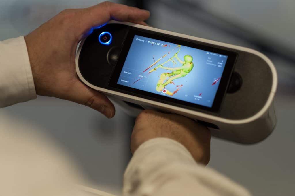 scan du corps de Pierre Schmitz photo Richard Bord